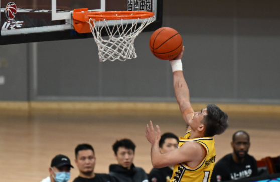 CBA-浙江广厦105-83轻取福建 孙铭徽16助攻新援28分 CBA-浙江广厦105-83轻取福建 孙铭徽16助攻新援28分