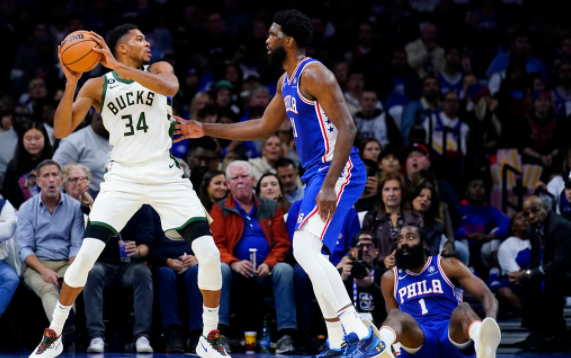 哈登强势31分大帝低迷 字母哥21+14+8雄鹿90-88胜76人 哈登强势31分大帝低迷 字母哥21+14+8雄鹿90-88胜76人