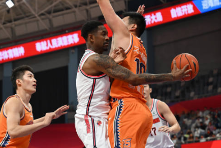 CBA-广东131-108大胜送上海三连败 易建联缺阵 马尚29+9+7 CBA-广东131-108大胜送上海三连败 易建联缺阵 马尚29+9+7