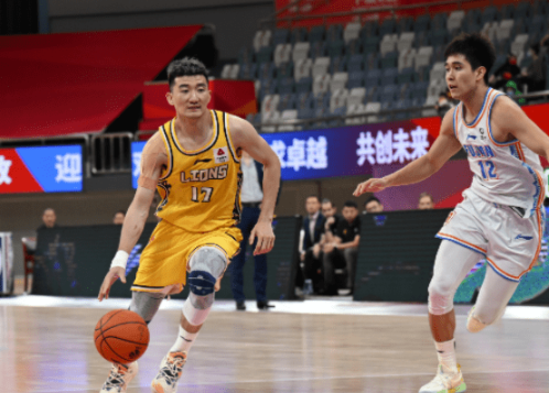 孙铭徽13+15威尔哲25分 广厦七人上双123-90大胜山西 孙铭徽13+15威尔哲25分 广厦七人上双123-90大胜山西