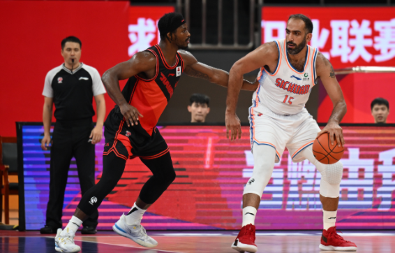 CBA-四川102-93胜福建终连败 哈达迪18+15黎伊扬18+16 CBA-四川102-93胜福建终连败 哈达迪18+15黎伊扬18+16