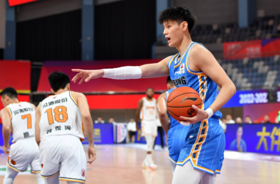 CBA-北京首钢88-83逆转击败吉林 曾凡博20分创新高 翟晓川两双 CBA-北京首钢88-83逆转击败吉林 曾凡博20分创新高 翟晓川两双