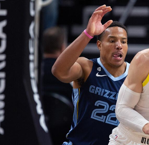 鹈鹕112-91送快船4连败 锡安21+12麦科勒姆22分 鲍威尔18分 鹈鹕112-91送快船4连败 锡安21+12麦科勒姆22分 鲍威尔18分