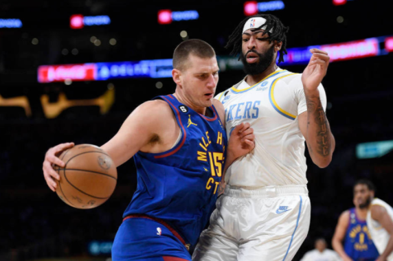 NBA-湖人121-110击败掘金迎首胜 约基奇23+14威少18分 詹眉合砍49分 NBA-湖人121-110击败掘金迎首胜 约基奇23+14威少18分 詹眉合砍49分