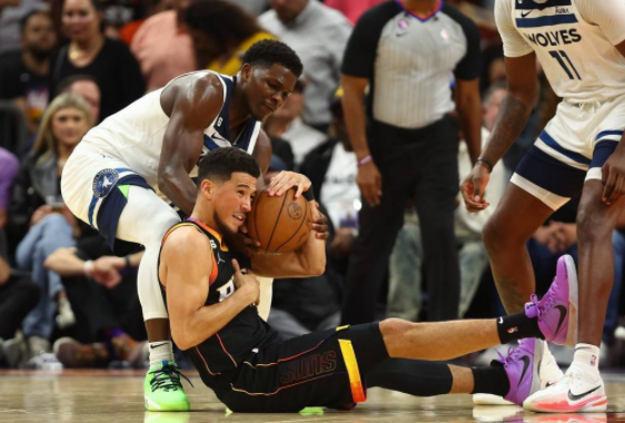 布克18分唐斯24+10+7 保罗准三双太阳116-107轻取森林狼 布克18分唐斯24+10+7 保罗准三双太阳116-107轻取森林狼