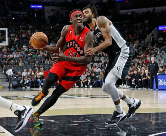 西亚卡姆三双阿奴诺比18分 猛龙143-100大胜马刺 西亚卡姆三双阿奴诺比18分 猛龙143-100大胜马刺