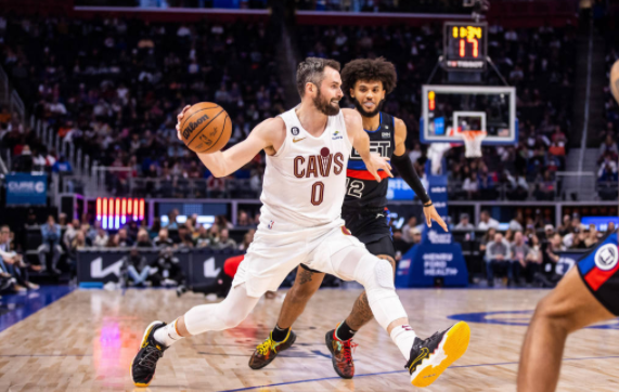 NBA-骑士112-88大胜活塞 米切尔缺阵阿伦23+7 乐福准三双 NBA-骑士112-88大胜活塞 米切尔缺阵阿伦23+7 乐福准三双