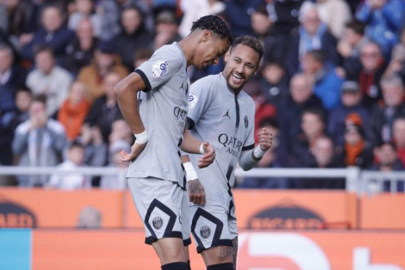 法甲-巴黎2-1客胜洛里昂夺4连胜 内马尔传射达尼洛建功 法甲-巴黎2-1客胜洛里昂夺4连胜 内马尔传射达尼洛建功