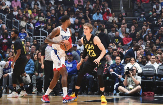 乔治空砍34+8克拉克森23分 快船102-110不敌爵士止三连胜 乔治空砍34+8克拉克森23分 快船102-110不敌爵士止三连胜