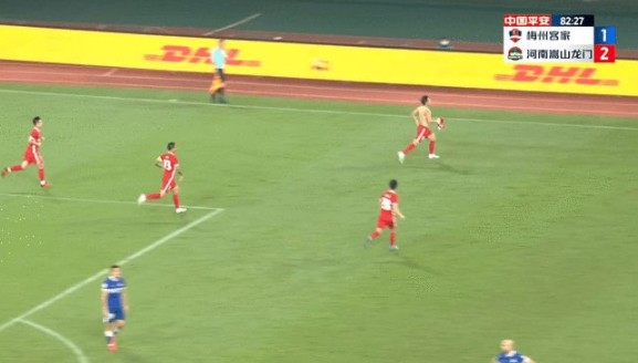 中超-梅州连追三球3-2战胜河南 卡兰加传射茹子楠补时绝杀 中超-梅州连追三球3-2战胜河南 卡兰加传射茹子楠补时绝杀