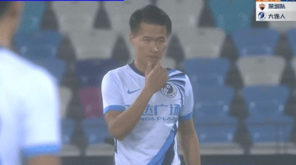 中超-大连人2-0战胜深足 林良铭传射建功曼巴破门 中超-大连人2-0战胜深足 林良铭传射建功曼巴破门