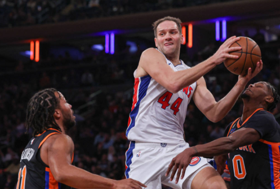 NBA-尼克斯121-112胜活塞 布朗森26+7博杨25分 巴雷特30分 NBA-尼克斯121-112胜活塞 布朗森26+7博杨25分 巴雷特30分