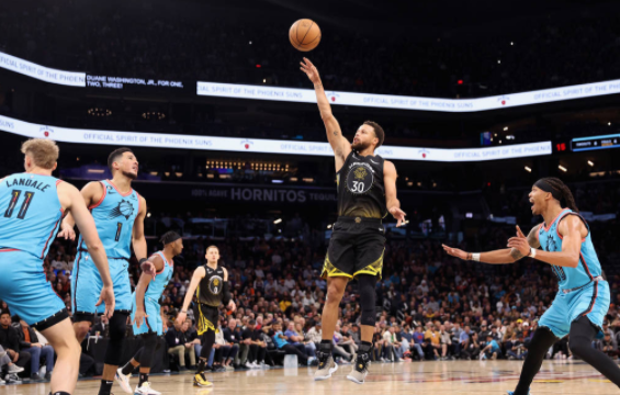 库里狂轰50分却空砍 布克27+9太阳130-119胜勇士止连败 库里狂轰50分却空砍 布克27+9太阳130-119胜勇士止连败