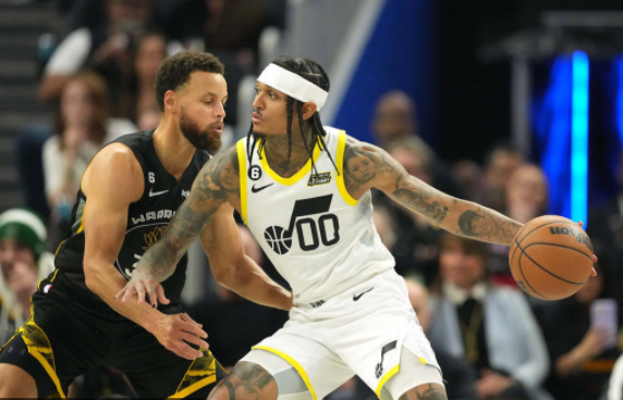 NBA-勇士129-118轻取爵士 库里高效33分马尔卡宁24+6 NBA-勇士129-118轻取爵士 库里高效33分马尔卡宁24+6