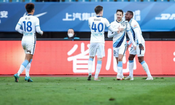 中超-大连人2-1梅州客家 特索涅夫、廖均健破门 商隐绝杀 中超-大连人2-1梅州客家 特索涅夫、廖均健破门 商隐绝杀