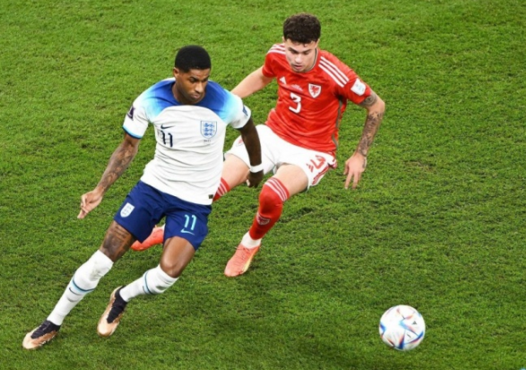 半场-英格兰0-0暂平威尔士 拉什福德失单刀内科-威廉姆斯伤退 半场-英格兰0-0暂平威尔士 拉什福德失单刀内科-威廉姆斯伤退