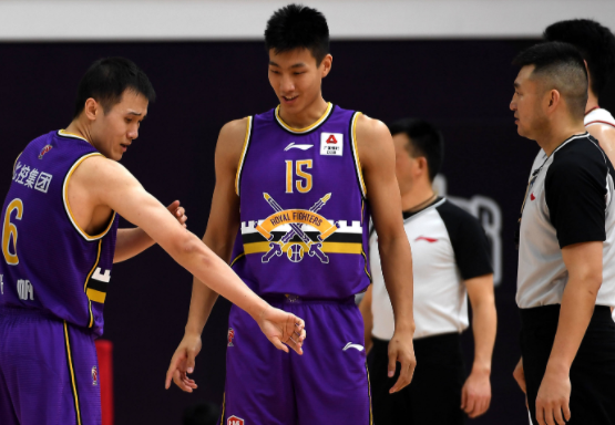 张帆28+3+4高登23分 陈林坚空砍30分北控116-92大胜福建 张帆28+3+4高登23分 陈林坚空砍30分北控116-92大胜福建