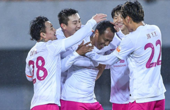 中超-吉列尔梅绝平李提香曹赟定染红 广州城1-1上海申花 中超-吉列尔梅绝平李提香曹赟定染红 广州城1-1上海申花