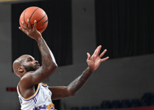 北控112-109险胜四川2连胜 马兰空砍33+8+12张帆22+6 北控112-109险胜四川2连胜 马兰空砍33+8+12张帆22+6