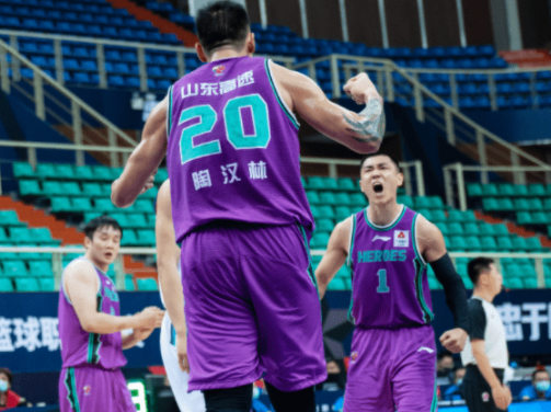 高诗岩准三双原帅飙6记三分 山东6人上双121-118险胜山西 高诗岩准三双原帅飙6记三分 山东6人上双121-118险胜山西