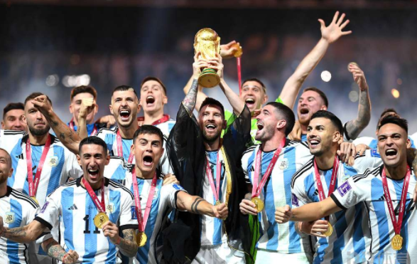 圆梦!梅西终夺世界杯冠军 创历史第二次荣获世界杯金球奖 圆梦!梅西终夺世界杯冠军 创历史第二次荣获世界杯金球奖