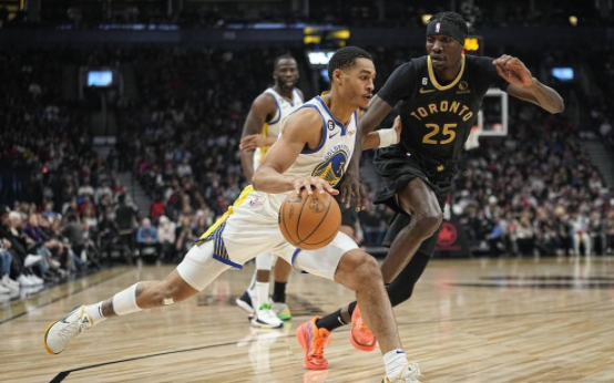 普尔43分生涯新高克莱17+7 勇士126-110轻取猛龙止住3连败 普尔43分生涯新高克莱17+7 勇士126-110轻取猛龙止住3连败