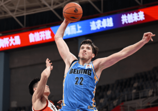 利夫22分6助领7人上双 北京首钢134-93大胜吉林取三连胜 利夫22分6助领7人上双 北京首钢134-93大胜吉林取三连胜