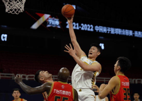 陈盈骏22+9祝铭震28分 胡金秋23+5广州134-99大胜广厦 陈盈骏22+9祝铭震28分 胡金秋23+5广州134-99大胜广厦