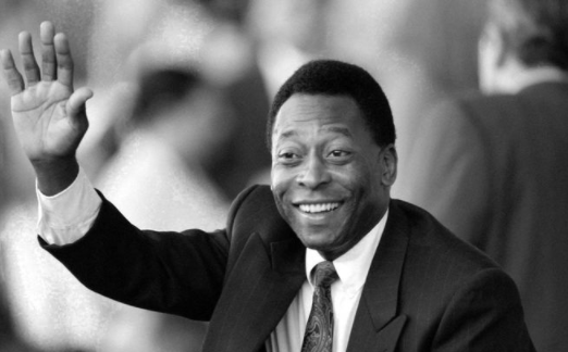 世界足坛悼念贝利:伟大的球王 你的传奇永存世间 世界足坛悼念贝利:伟大的球王 你的传奇永存世间