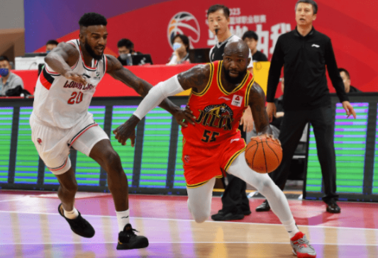 琼斯狂砍61+11+10+5刷新得分纪录 吉林125-113大胜同曦 琼斯狂砍61+11+10+5刷新得分纪录 吉林125-113大胜同曦