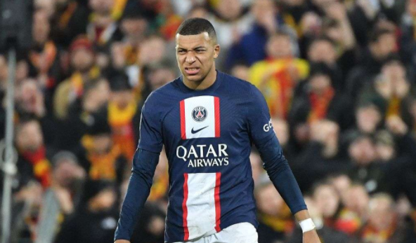 法甲-姆巴佩哑火!奥蓬达传射 朗斯3-1送巴黎本赛季联赛首败 法甲-姆巴佩哑火!奥蓬达传射 朗斯3-1送巴黎本赛季联赛首败