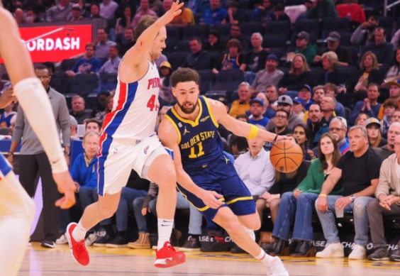 克莱30分萨迪克贝三分绝杀 勇士119-122惜败活塞五连胜终结 克莱30分萨迪克贝三分绝杀 勇士119-122惜败活塞五连胜终结