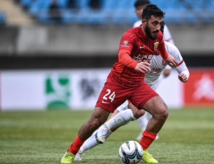 足协杯-上海海港4-0成都蓉城 卡隆、武磊传射建功王燊超、吕文君破门 足协杯-上海海港4-0成都蓉城 卡隆、武磊传射建功王燊超、吕文君破门