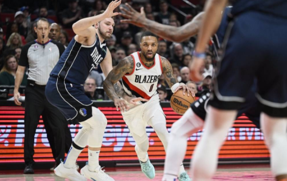 NBA-开拓者136-119轻取独行侠 东契奇15分新低利拉德36+10 NBA-开拓者136-119轻取独行侠 东契奇15分新低利拉德36+10