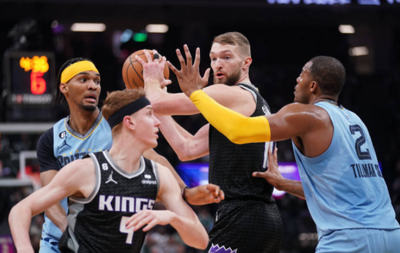 NBA-国王22记三分主场133-100大胜灰熊 莫兰特休战小萨砍三双 NBA-国王22记三分主场133-100大胜灰熊 莫兰特休战小萨砍三双