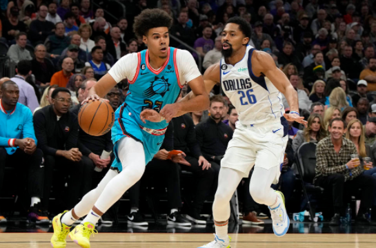 东契奇开场伤退丁威迪36分 保罗22+10独行侠99-95险胜太阳 东契奇开场伤退丁威迪36分 保罗22+10独行侠99-95险胜太阳