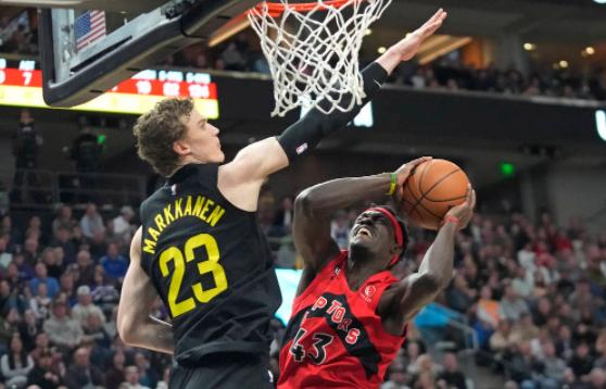 NBA-爵士131-128擒猛龙 马尔卡宁摘两双连续19场20+ 范乔丹34+12+10 NBA-爵士131-128擒猛龙 马尔卡宁摘两双连续19场20+ 范乔丹34+12+10