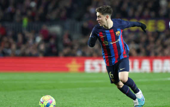 西甲-巴萨3-0塞维利亚8分领跑 拉菲尼亚&阿尔巴双双传射 西甲-巴萨3-0塞维利亚8分领跑 拉菲尼亚&阿尔巴双双传射