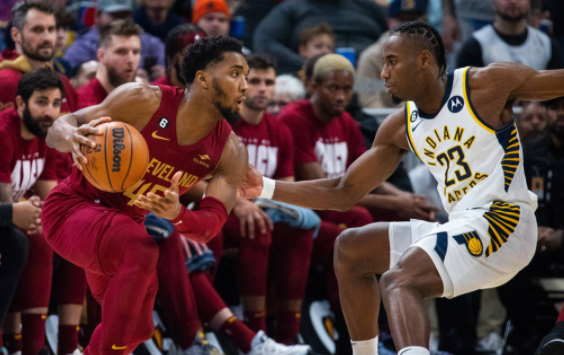 NBA-骑士客场122-103轻取步行者 米切尔手感冰凉19分加兰24+6 NBA-骑士客场122-103轻取步行者 米切尔手感冰凉19分加兰24+6