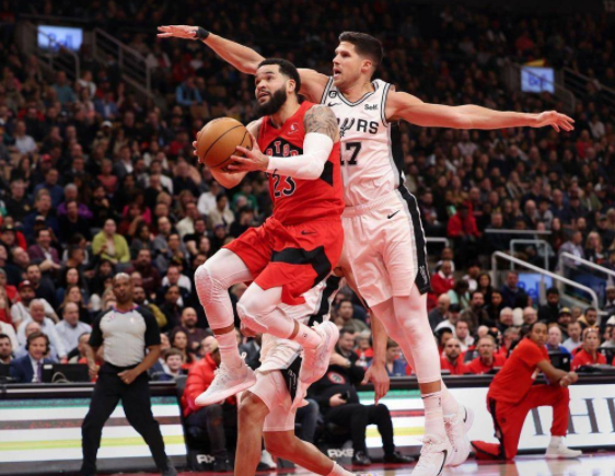 西亚卡姆37+10+7范乔丹16分 凯尔登22分马刺98-112不敌猛龙 西亚卡姆37+10+7范乔丹16分 凯尔登22分马刺98-112不敌猛龙