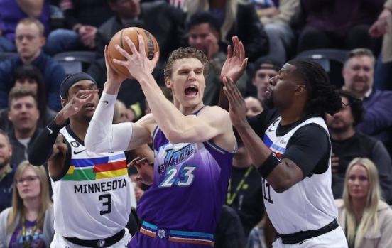 爱德华兹31+8诺埃尔30分 爵士118-143惨败森林狼遭三连败 爱德华兹31+8诺埃尔30分 爵士118-143惨败森林狼遭三连败