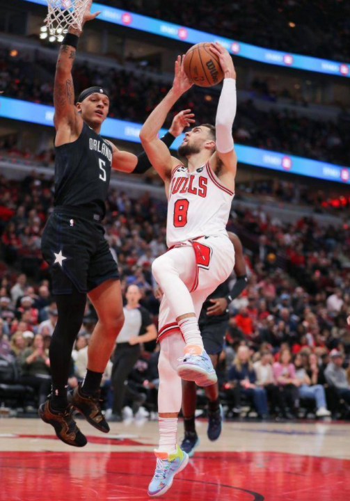 班切罗22分富尔茨准三双 拉文26+9公牛91-100不敌魔术 班切罗22分富尔茨准三双 拉文26+9公牛91-100不敌魔术