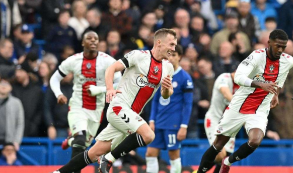 英超-切尔西0-1负圣徒四轮不胜 普劳斯任意球azp伤退斯特林失良机 英超-切尔西0-1负圣徒四轮不胜 普劳斯任意球azp伤退斯特林失良机