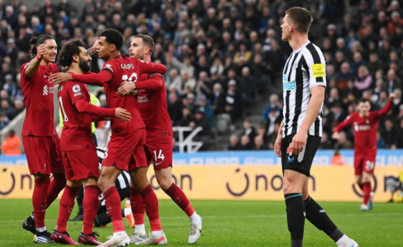 英超-纽卡0-2利物浦 努涅斯加克波破门,波普禁区外手球染红 英超-纽卡0-2利物浦 努涅斯加克波破门,波普禁区外手球染红