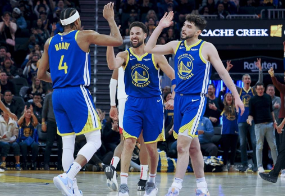 克莱12记三分砍42+7 小马丁22+8 勇士116-101送火箭8连败 克莱12记三分砍42+7 小马丁22+8 勇士116-101送火箭8连败