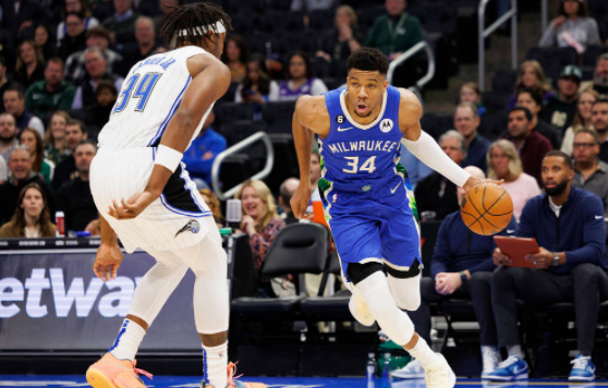 字母哥31+7+6 霍勒迪23+9 安东尼28+7 雄鹿139-117轻取魔术迎16连胜 字母哥31+7+6 霍勒迪23+9 安东尼28+7 雄鹿139-117轻取魔术迎16连胜