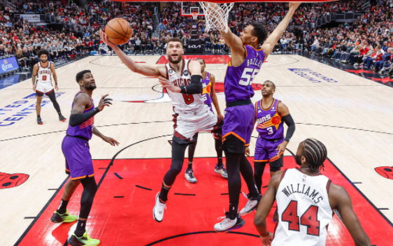 布克35+5+6 杜兰特20+9+6 德罗赞31+6 太阳125-104轻取公牛 布克35+5+6 杜兰特20+9+6 德罗赞31+6 太阳125-104轻取公牛