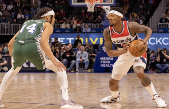 比尔32+7+7杰登-艾维26分 加福德补篮献绝杀奇才119-117胜活塞 比尔32+7+7杰登-艾维26分 加福德补篮献绝杀奇才119-117胜活塞