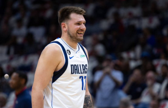 东契奇莺歌伤退CJ轰32分 欧文27分独行侠106-113负鹈鹕无缘连胜 东契奇莺歌伤退CJ轰32分 欧文27分独行侠106-113负鹈鹕无缘连胜