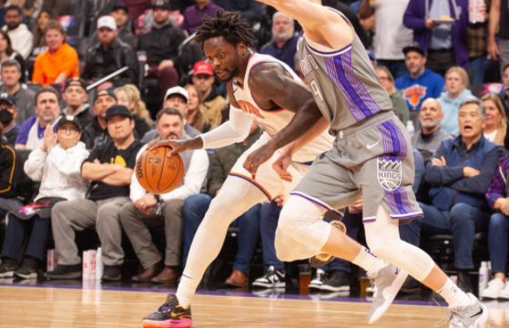 小萨三双福克斯23+7 布伦森伤退尼克斯117-122不敌国王 小萨三双福克斯23+7 布伦森伤退尼克斯117-122不敌国王